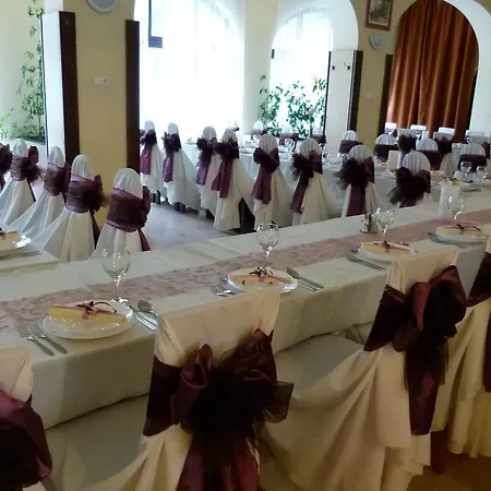 Oda ve Kahvaltı Uszogi Batthyany Kastely