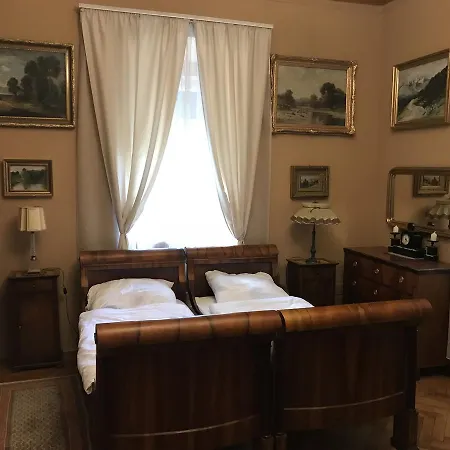 Uszogi Batthyany Kastely