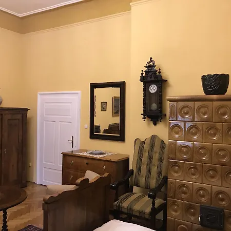 Bed & Breakfast Uszogi Batthyany Kastely Pécs