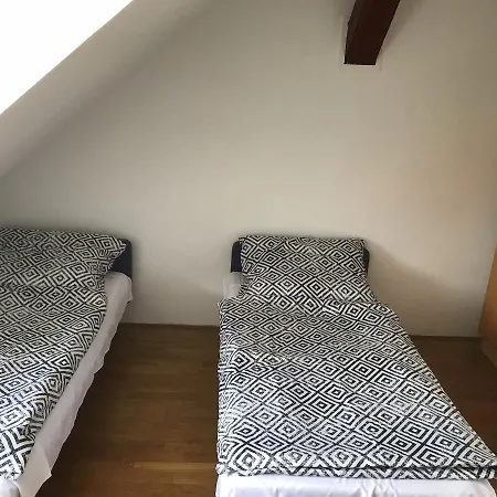 Uszogi Batthyany Kastely Bed & Breakfast *