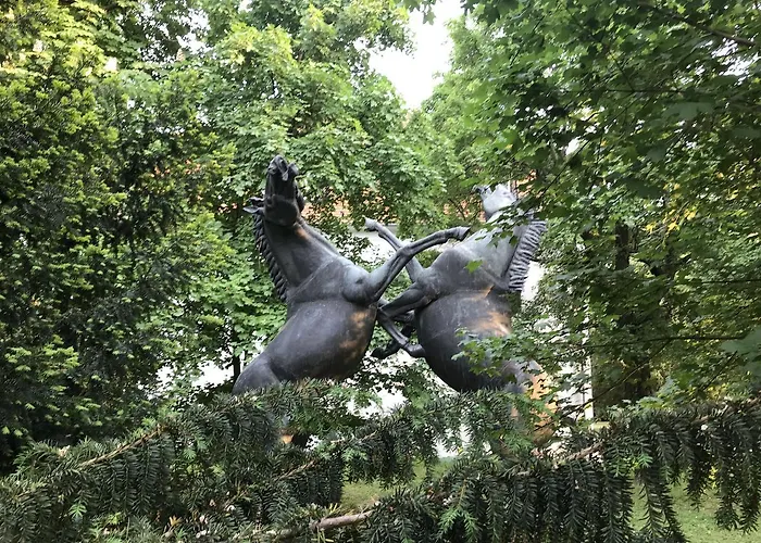 לינה וארוחת בוקר Uszogi Batthyany Kastely