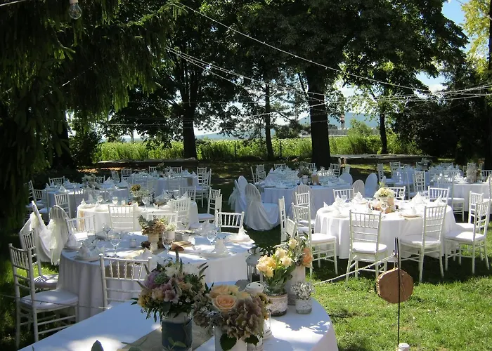 לינה וארוחת בוקר Uszogi Batthyany Kastely פץ'