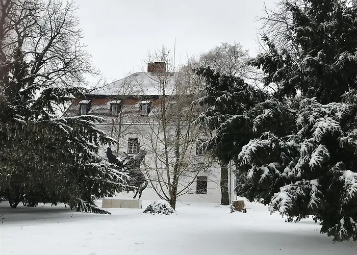 Uszogi Batthyany Kastely *