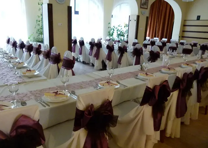 לינה וארוחת בוקר Uszogi Batthyany Kastely