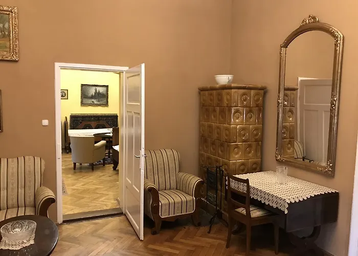 לינה וארוחת בוקר Uszogi Batthyany Kastely פץ'