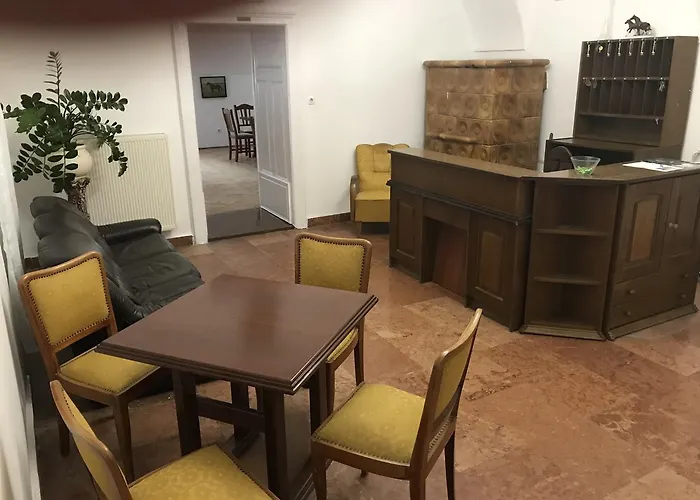 Uszogi Batthyany Kastely פץ'