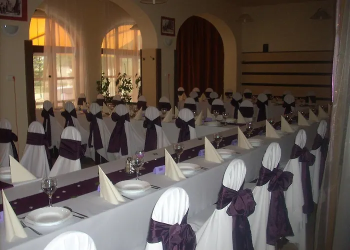 Uszogi Batthyany Kastely לינה וארוחת בוקר *