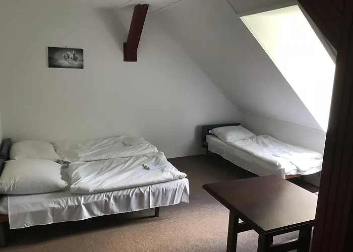 Uszogi Batthyany Kastely לינה וארוחת בוקר *